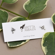 Load image into Gallery viewer, Bee Studs