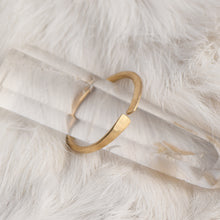 Load image into Gallery viewer, Golden Enso Ring