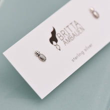 Load image into Gallery viewer, Pineapple Stud Earrings