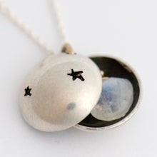 Load image into Gallery viewer, Moon &amp; Stars Locket
