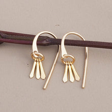 Load image into Gallery viewer, Radiance Earrings
