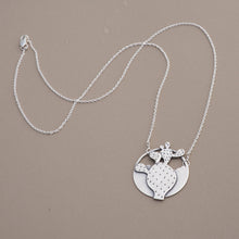 Load image into Gallery viewer, Flora Necklaces
