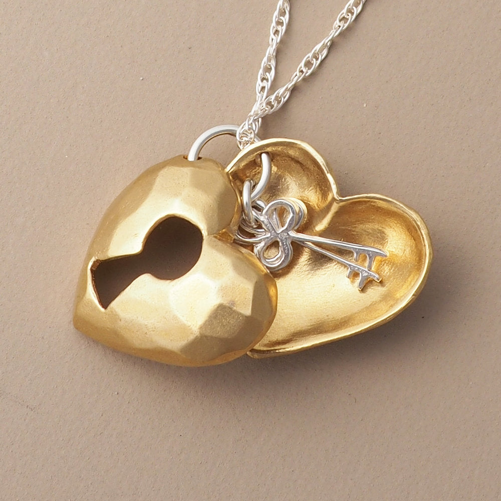 The Heart Series Gold Heart Lock & Key Necklace - Fabuleux Vous Jewellery