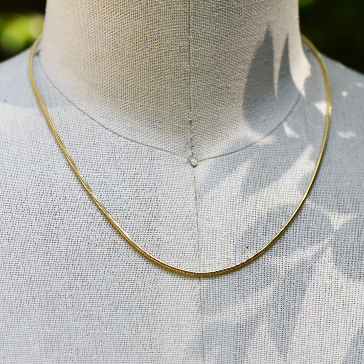Rachel Jackson 22 carat gold plated serpentine short necklace | ASOS